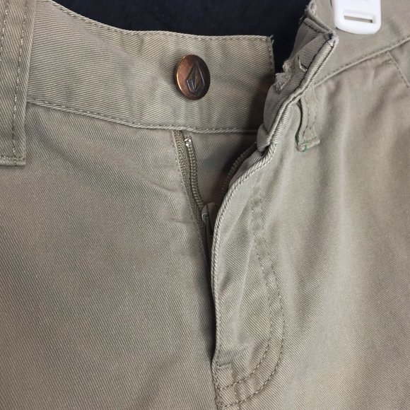 Volcom Corpo Class VMonty khaki shorts size 8R. - Picture 4 of 10